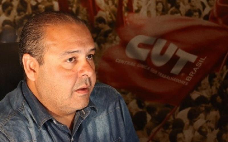 "A CUT não vai sentar com o Temer para negociar, tem que retirar", diz o presidente da central Foto: Roberto Parizotti / CUT