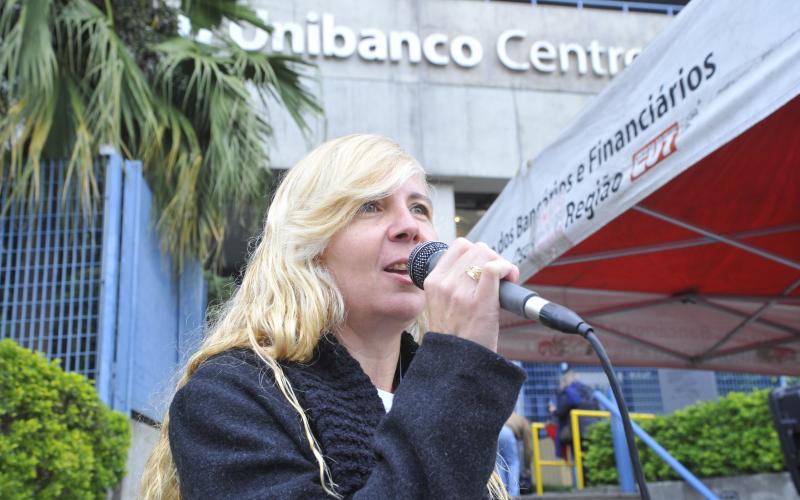 Valeska: exigimos a realocação dos trabalhadores e que seja realmente cumprida a palavra do banco que tudo será debatido com o Sindicato Foto: Mauricio Morais / Arquivo / Seeb-SP