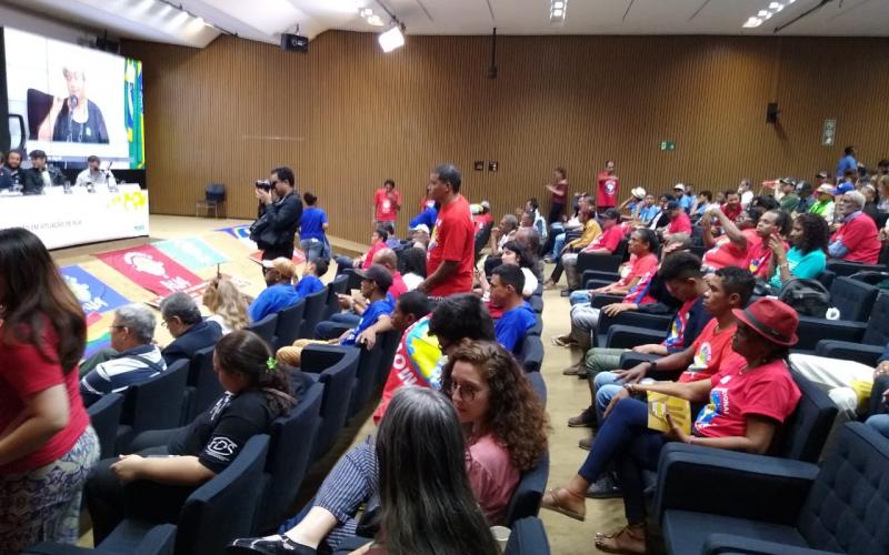Audiência pública nesta quinta-feira debateu, na Câmara, políticas públicas para pessoas em situação de rua Foto: Seeb-SP