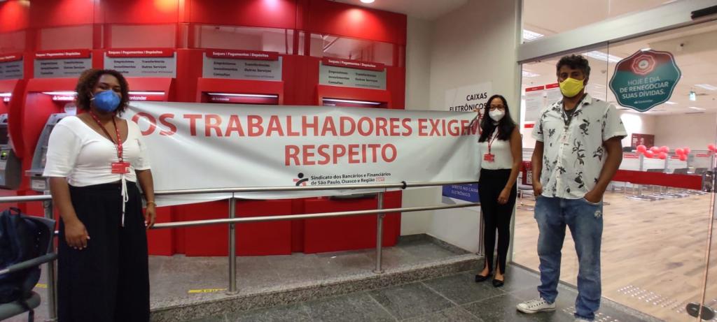 Bancários do Santander protestam nesta terça-feira 29 em todo o país contra uma série de abusos da gestão brasileira do banco espanhol
