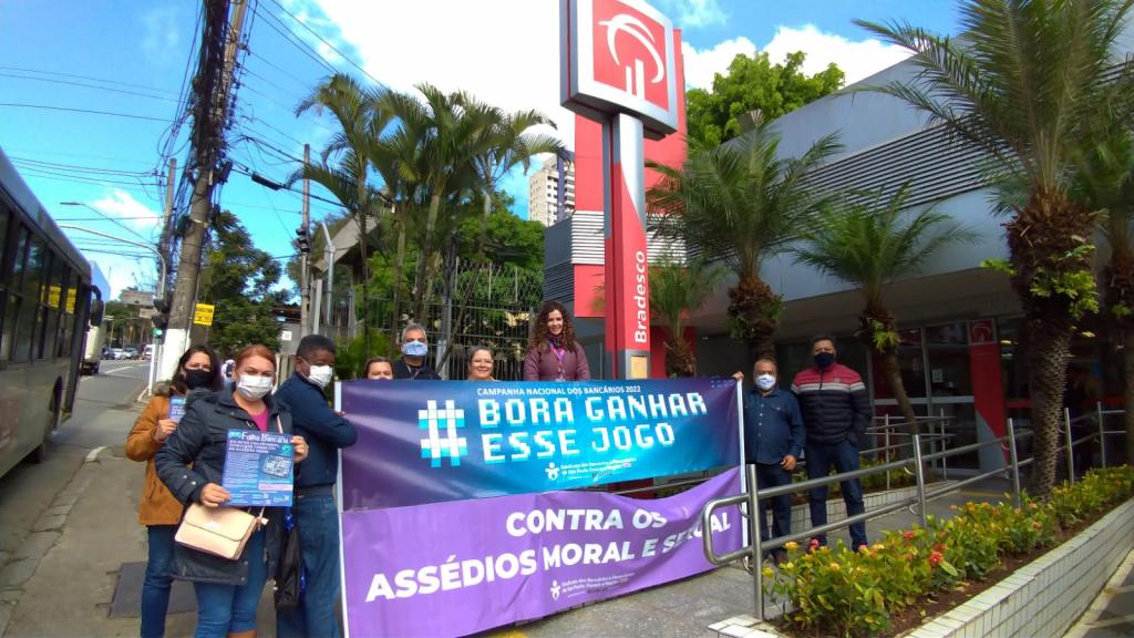 Dirigentes sindicais percorreram agências da zona sul para dialogar com colegas sobre as reivindicações da Campanha Nacional dos Bancários 2022
