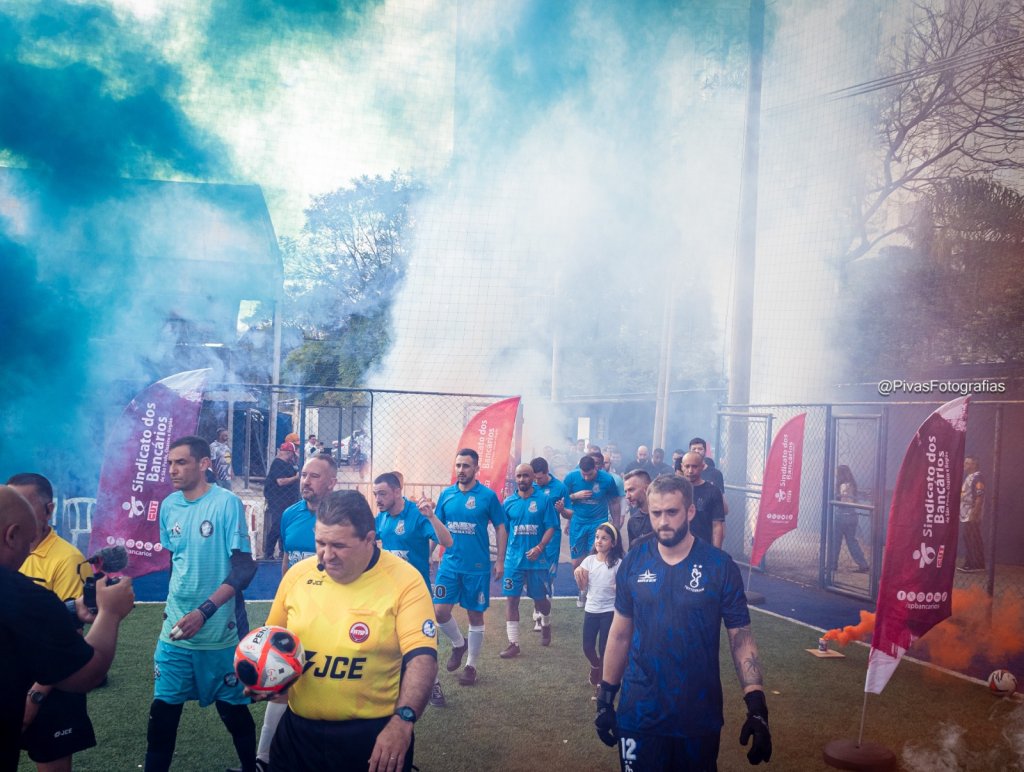 A atmosfera eletrizante que caracteriza a Copa dos Bancários de Society
