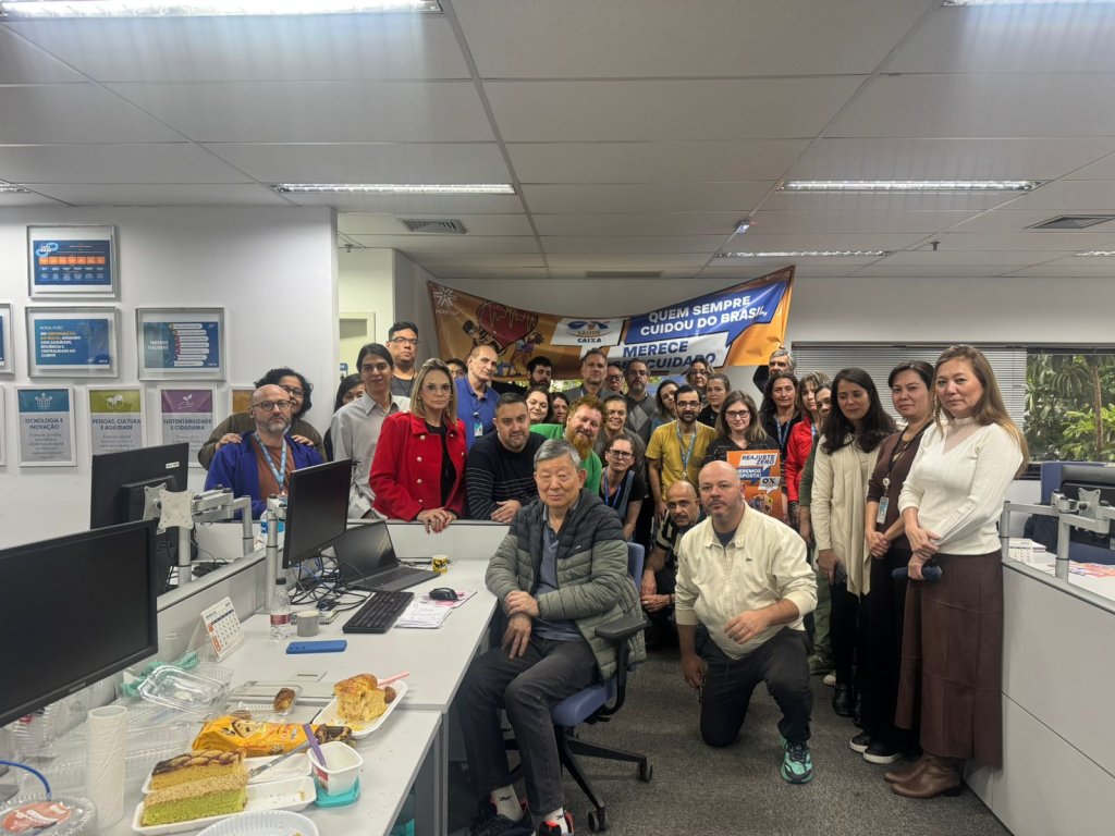Em meio às negociações para a renovação do Acordo Coletivo de Trabalho do Saúde Caixa, dirigentes do Sindicato dos Bancários de São Paulo e da Apcef/SP visitaram os empregados lotados no prédio da rua São Joaquim
