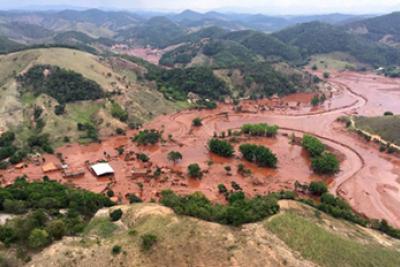 no fecha com crime ambiental em Mariana (Corpo de Bombeiros-MG)