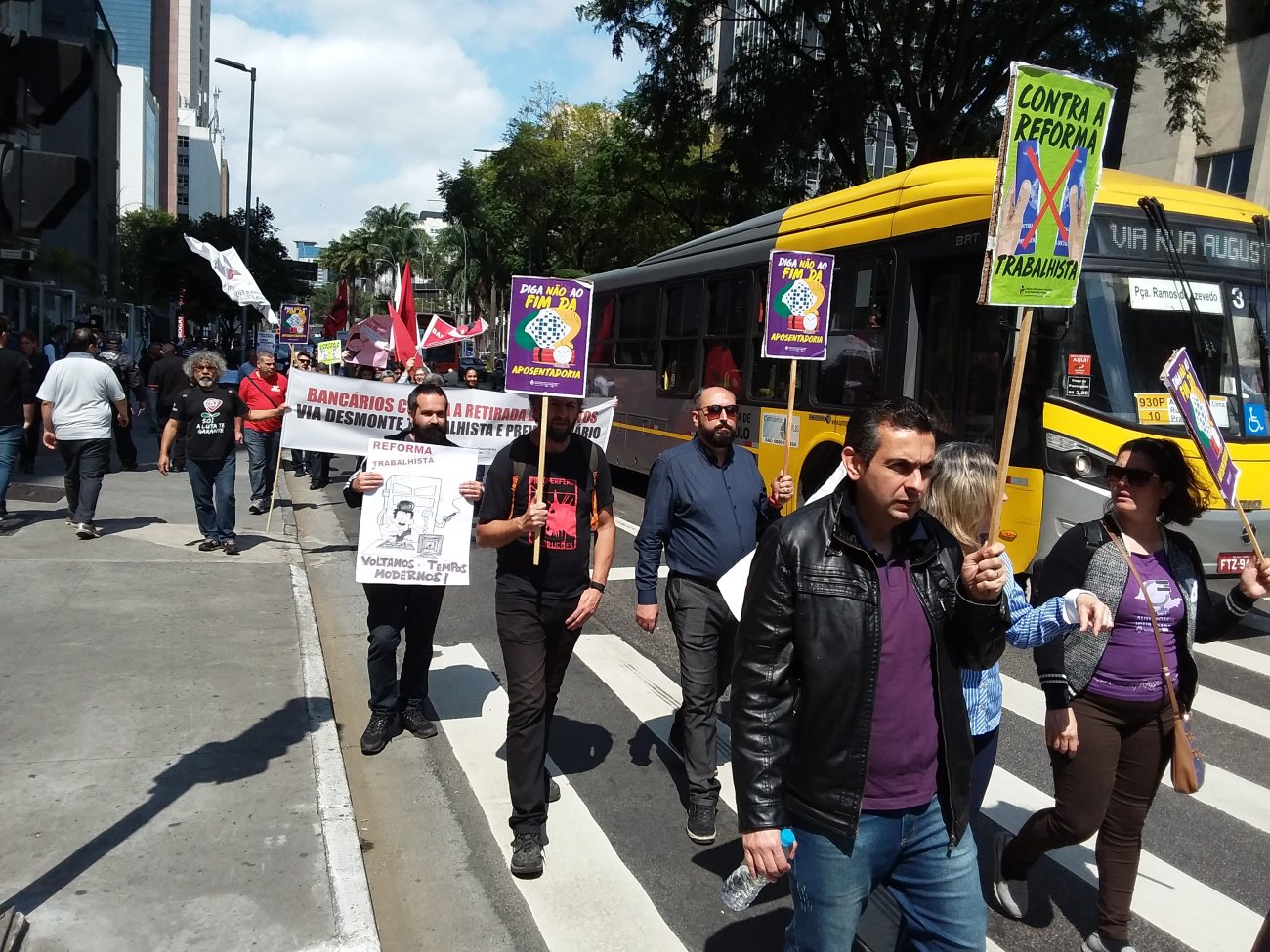 Atividade percorreu agências da Av. Faria Lima Foto: Seeb-SP