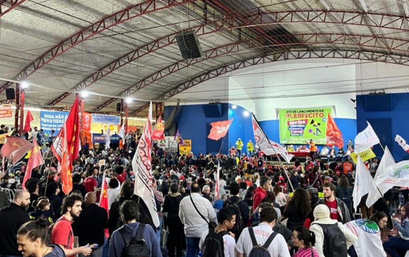 Foto: Seeb-SP Lançamento do plebiscito contra as privatizações do Metrô, CPTM e Sabesp