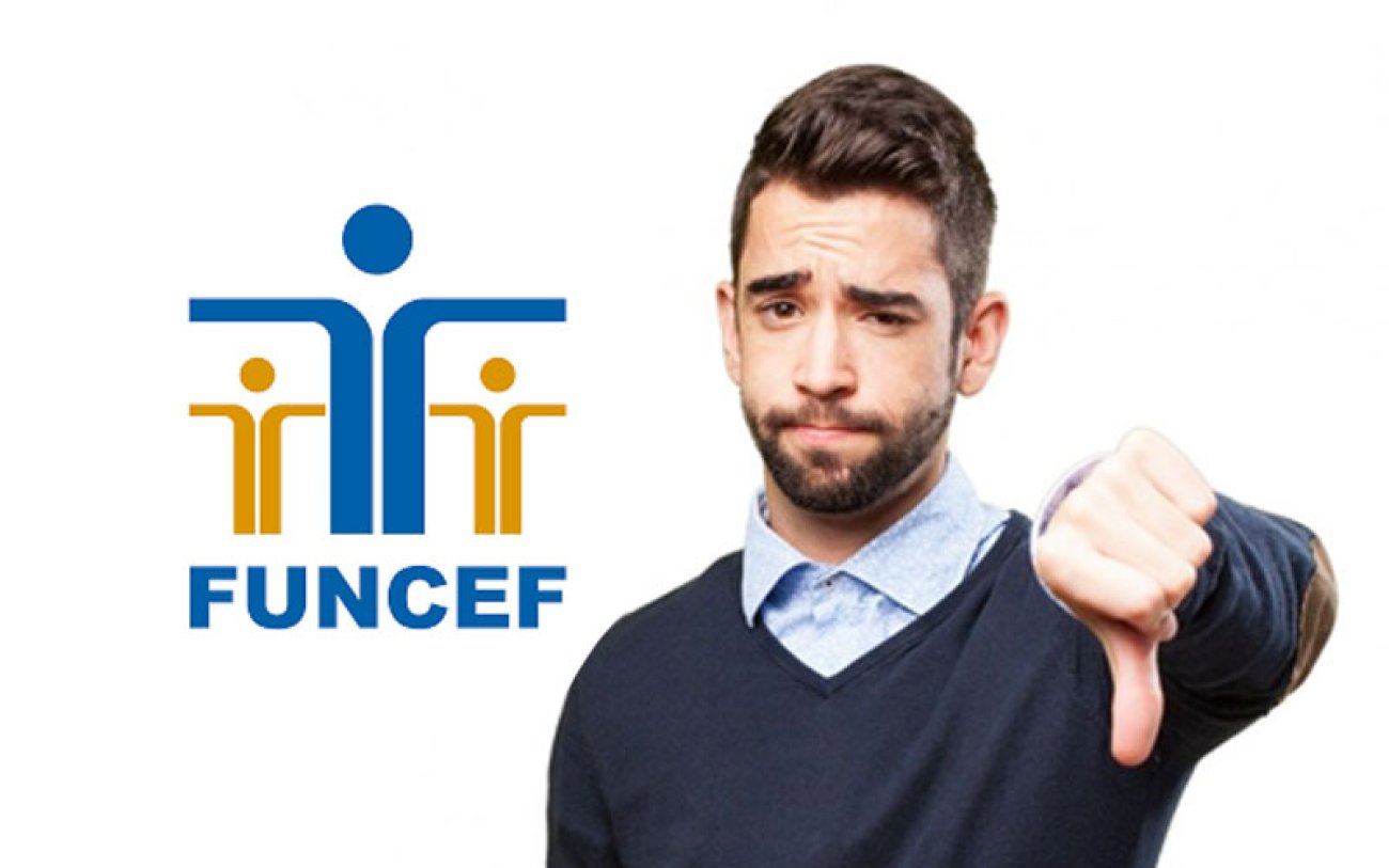 Imagem: Freepik Imagem de um homem, ao lado do logotipo da Funcef, com o polegar para baixo