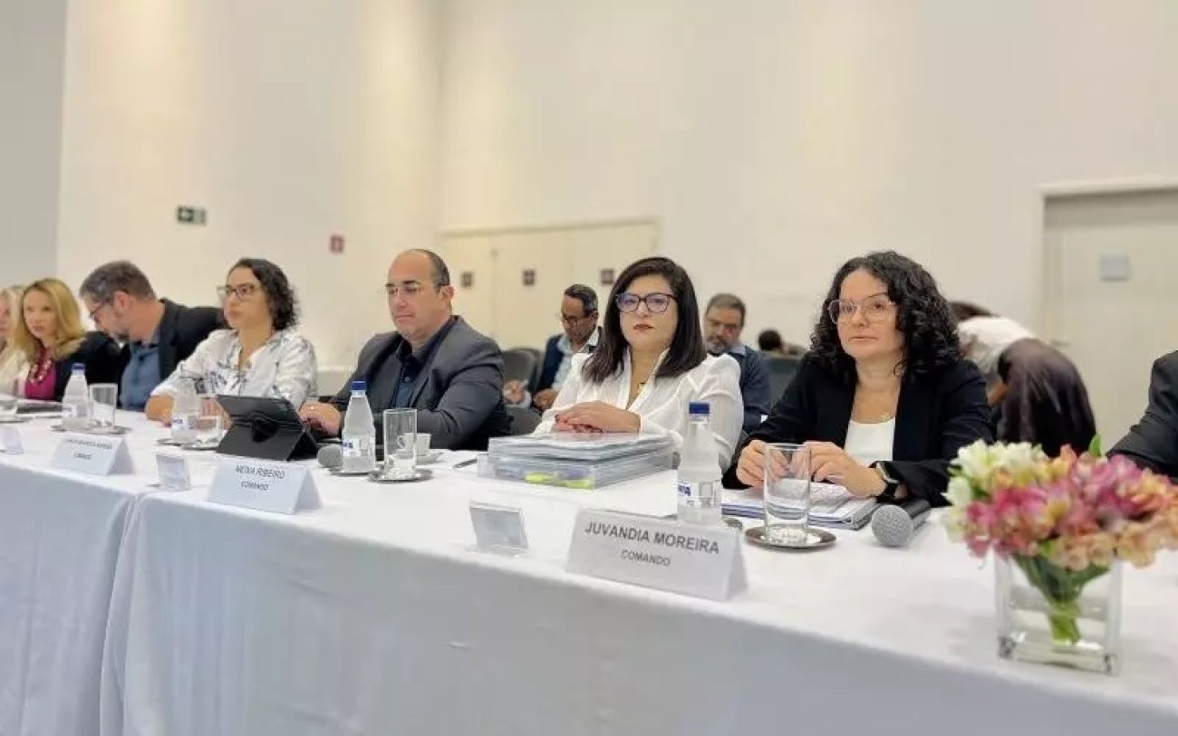 Imagem mostra Comando Nacional dos Bancários na primeira negociação da Campanha dos Bancários