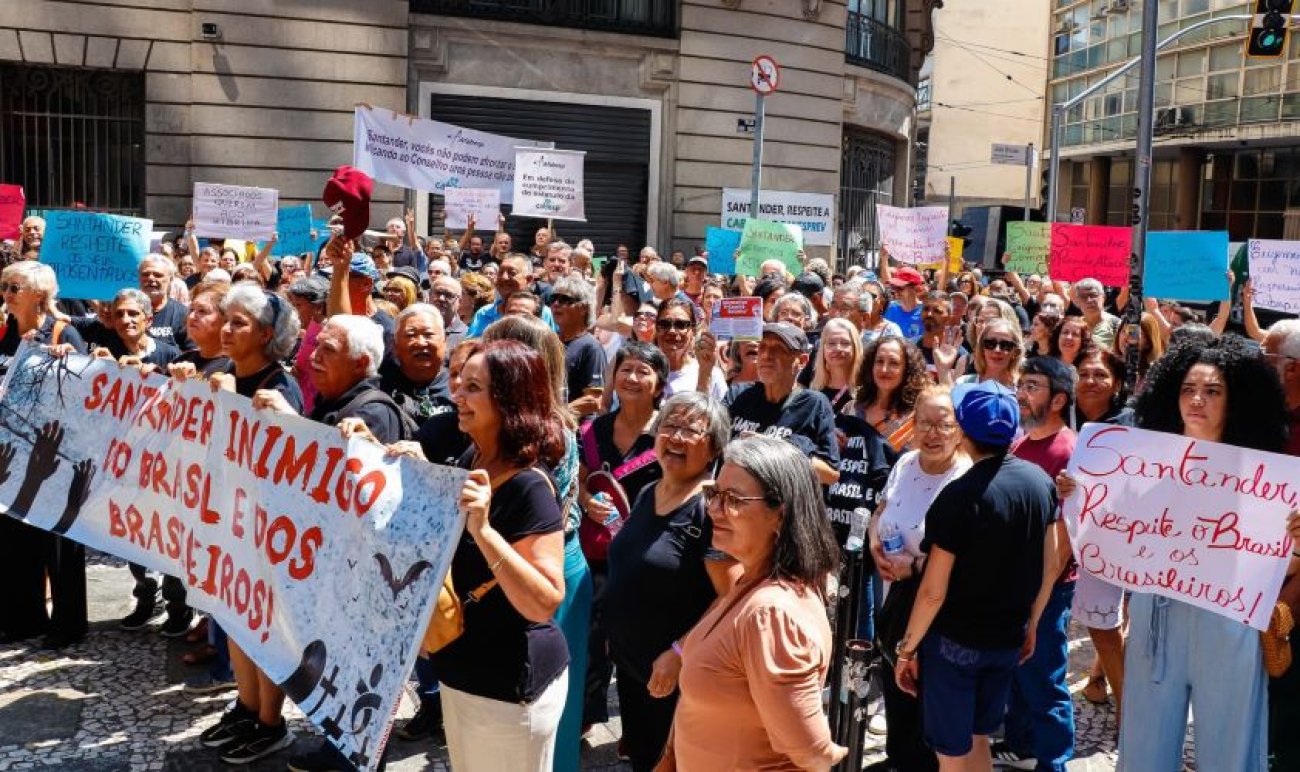 Foto: Junior Silva Ato em defesa da Cabesp