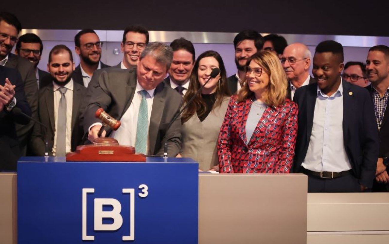 Foto: Pablo Jacob/Governo do Estado de SP Governador Tarcísio de Freitas bate o martelo na privatização das escolas paulistas