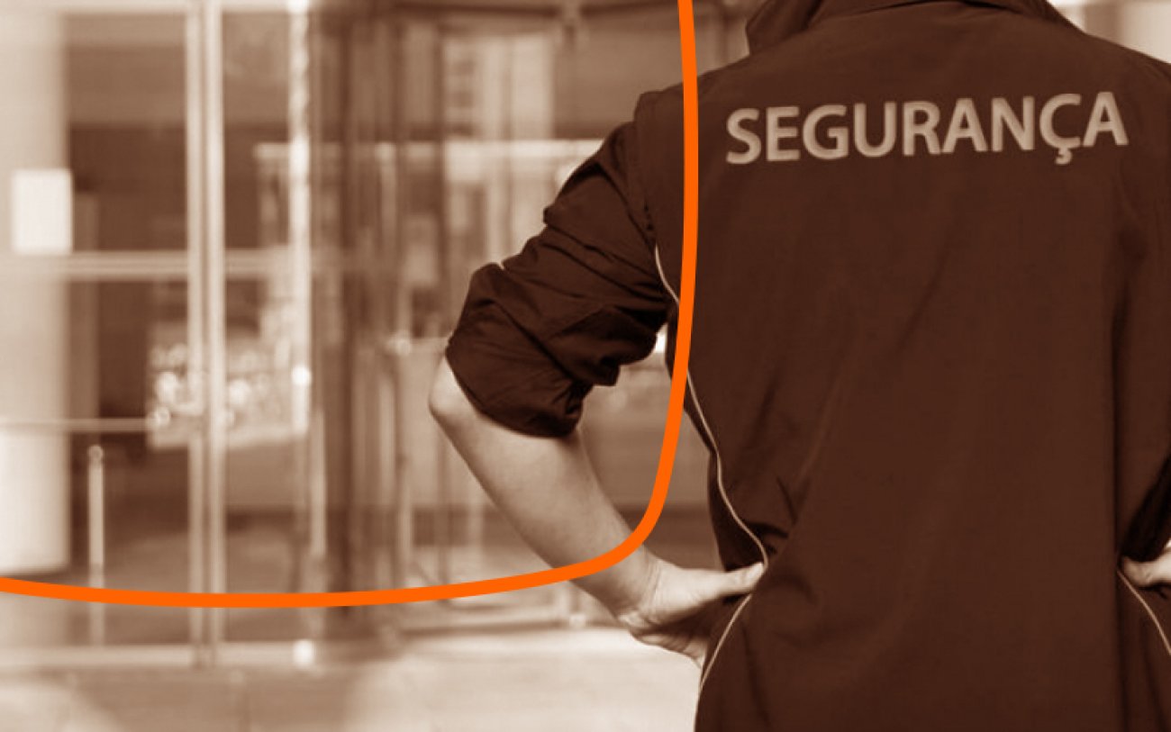Montagem: Linton Publio (Seeb-SP) Arte mostra um homem de costas vestido de segurança