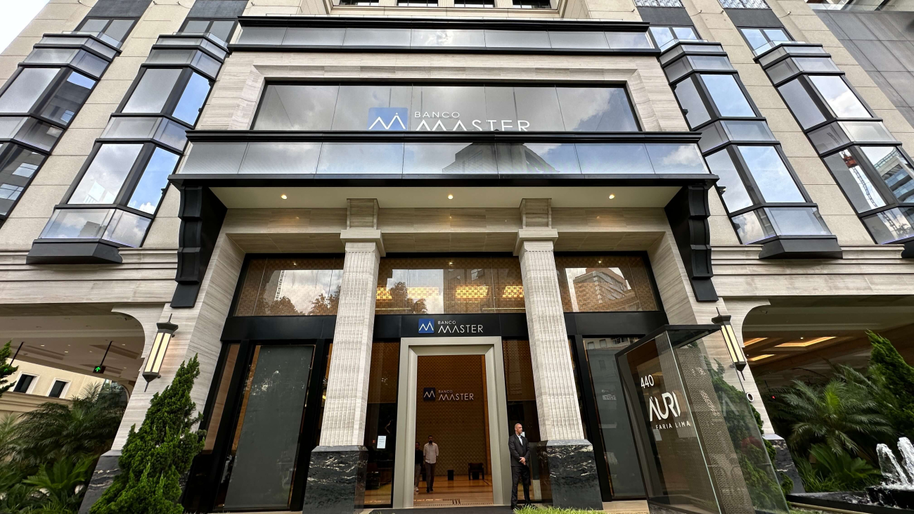 Fachada da sede do Banco Master (Foto: Seeb-SP)