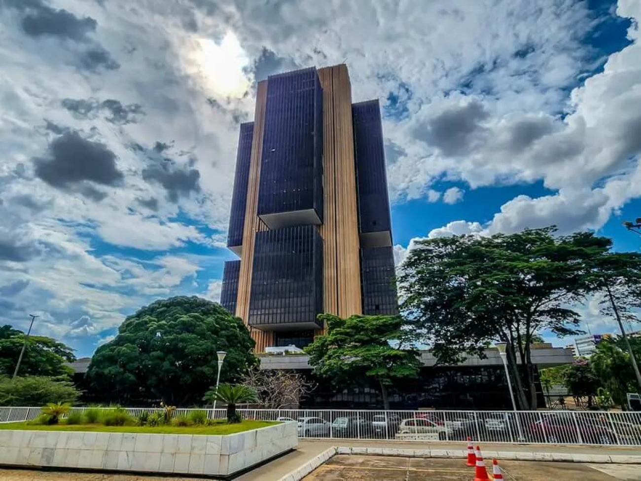 Imagem mostra o prédio do Banco Central