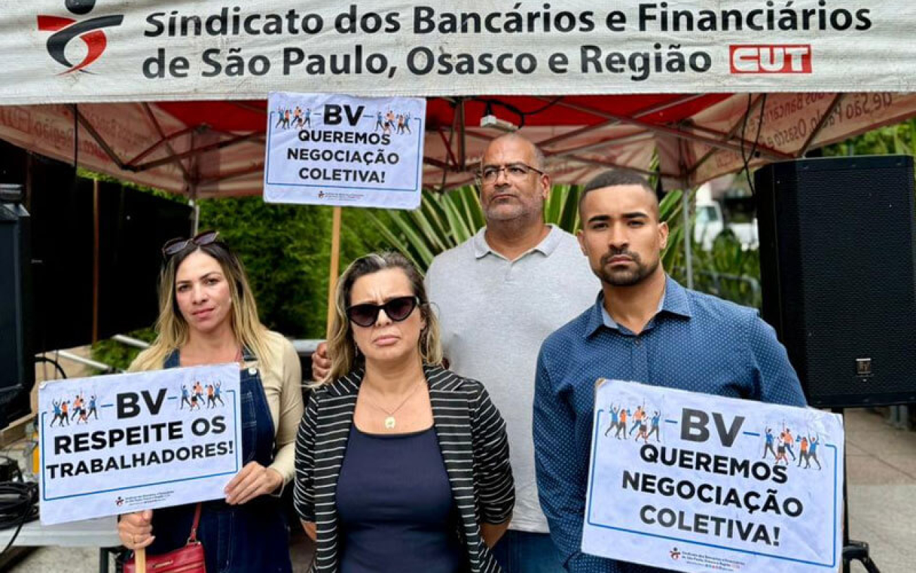 Imagem mostra dirigentes durante protesto no BV