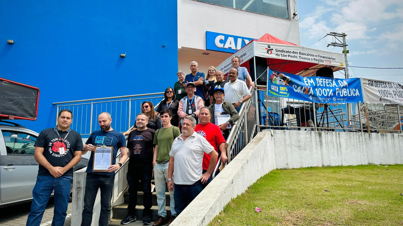 Um dos protestos do Sindicato contra o fechamento da agência Cipó-Guaçu (Foto: Seeb-SP)