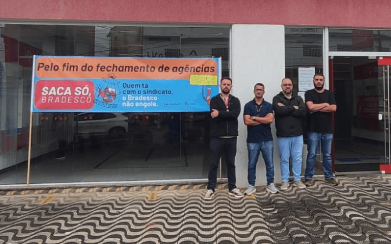 Sindicato volta à ZL em novo protesto contra fechamento de agências do Bradesco