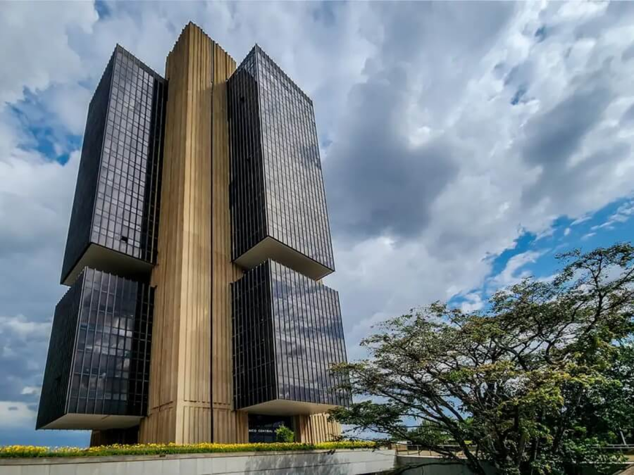 Imagem, mostra o prédio do Banco Central em Brasília