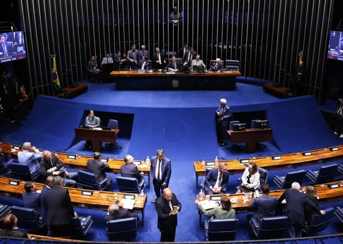 Sessão do Senado Federal do dia 29 de abril.  Foto: Lula Marques/ Agência Brasil.