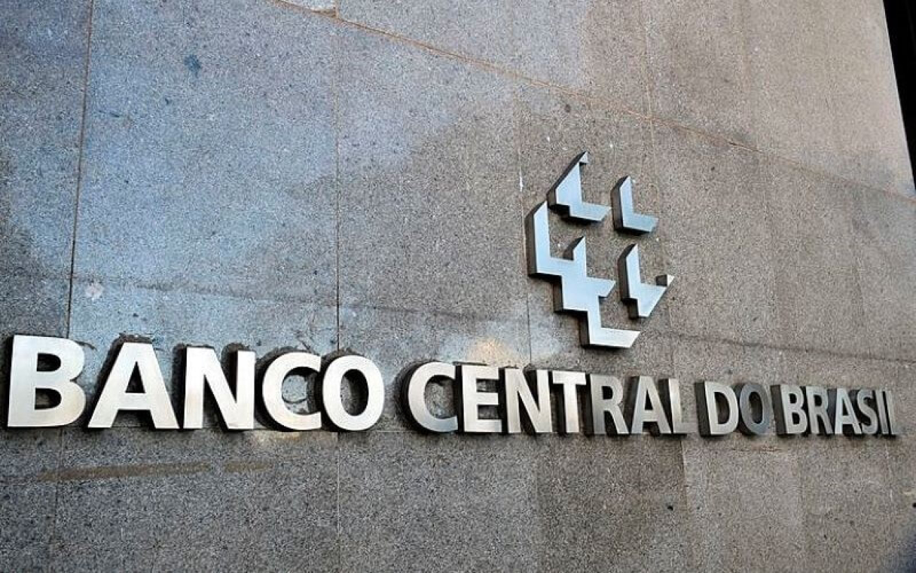 Imagem detalhe da fachada do prédio do banco central do brasil