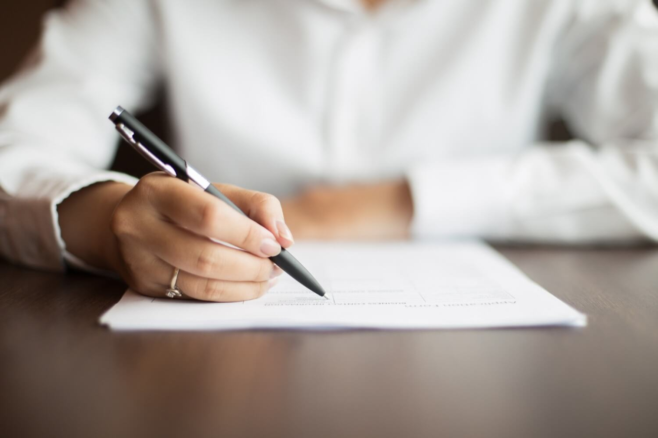 CCT dos Financiários é assinada: confira os novos direitos, reajuste e pagamento da PLR