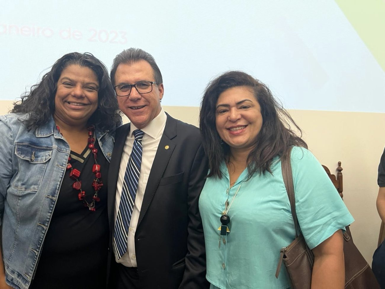 Foto: Seeb-SP A presidenta do Sindicato, Ivone Silva, e a secretária-geral, Neiva Ribeiro, representaram a entidade na posse de Luiz Marinho como novo ministro do Trabalho e Emprego