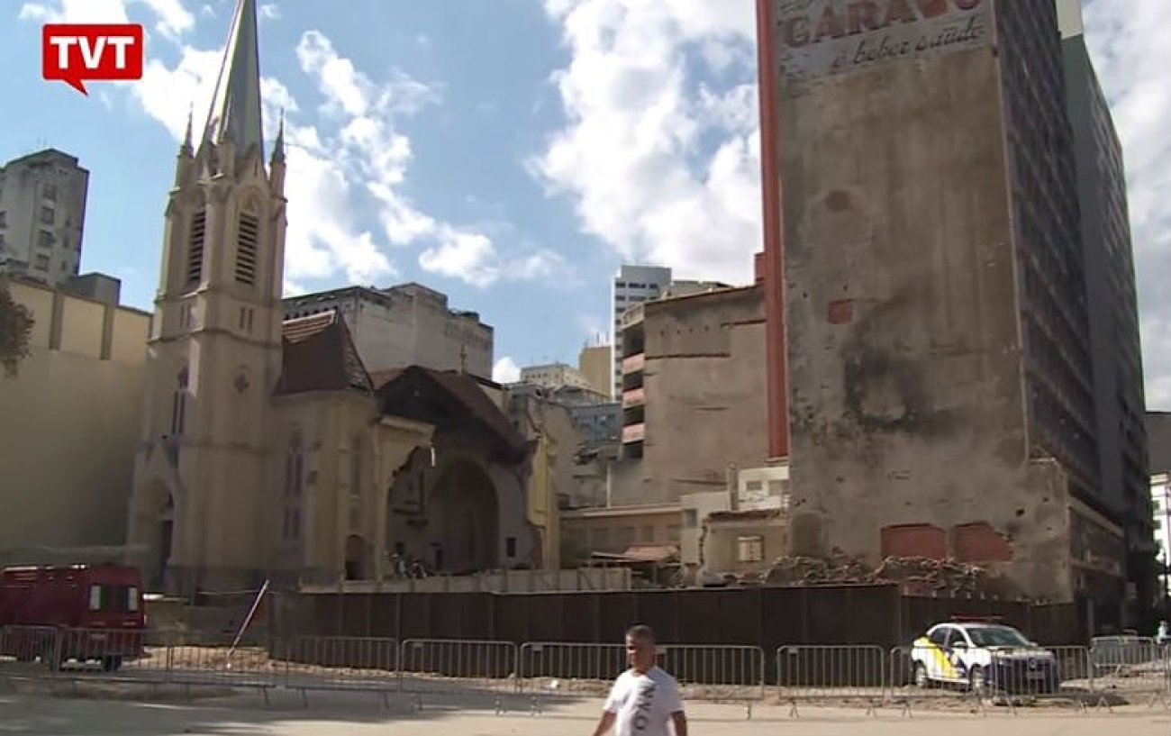 Remoção dos destroçou avançou mais que a ajuda prestada às famílias do edifício desabado no centro de SP Foto: Reprodução TVT