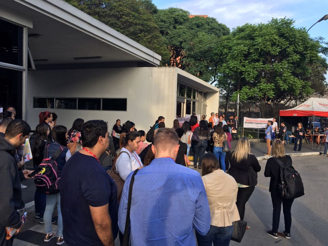 Vila Santander amanheceu parado na sexta-feira 10, assim como dezenas de unidades de trabalho bancário, contra retirada de direitos Foto: Seeb-SP