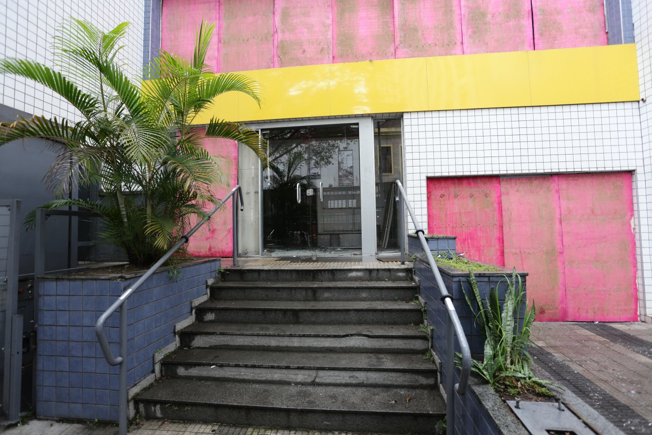 Uma das 559 agências do Banco do Brasil fechadas entre setembro de 2016 e setembro de 2017; unidade estava localizada em Santa Cecília, centro de São Paulo Foto: Jailton Garcia