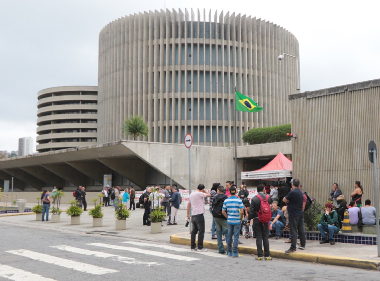 Prédio da Central de Atendimento do Banco do Brasil, na Verbo Divino Foto: Celso Luis (arquivo)