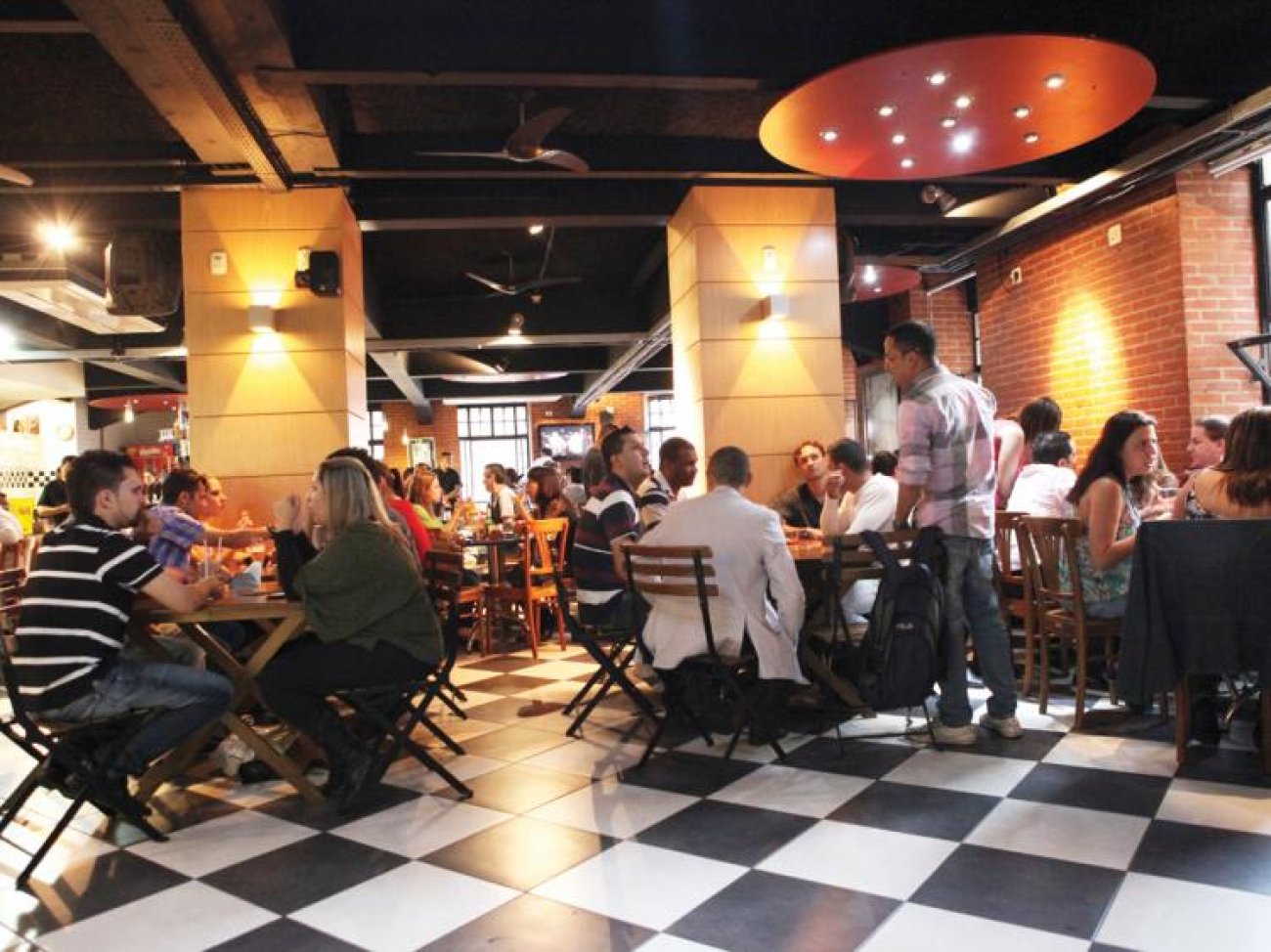 Café fica em um dos espaços mais charmosos do centro de São Paulo Foto: Paulo Pepe (arquivo)