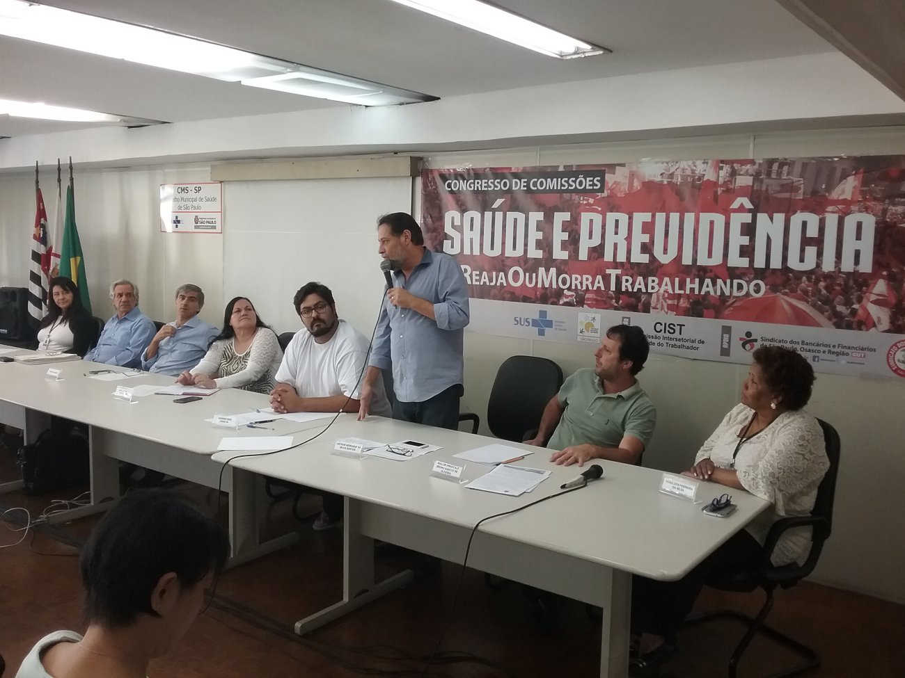 Congresso de Comissões debateu as consequências do rompimento democrático no país Foto: Seeb-SP
