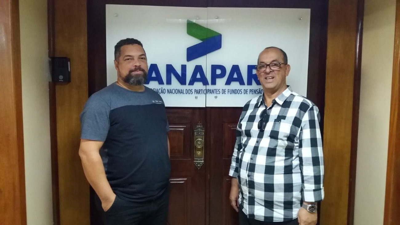 Renato Augusto (esq.) e Valter San Martin, diretor regional São Paulo da Anapar, participaram da reunião Foto: Seeb-SP