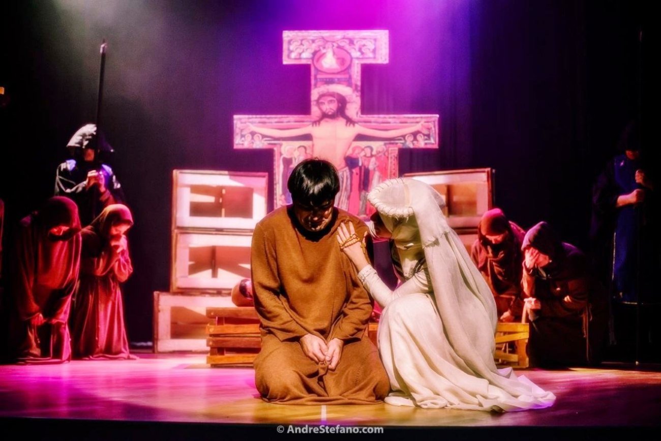 Bancários sindicalizados pagam R$ 14,90 para assistir à peça no Teatro Raposo Divulgação