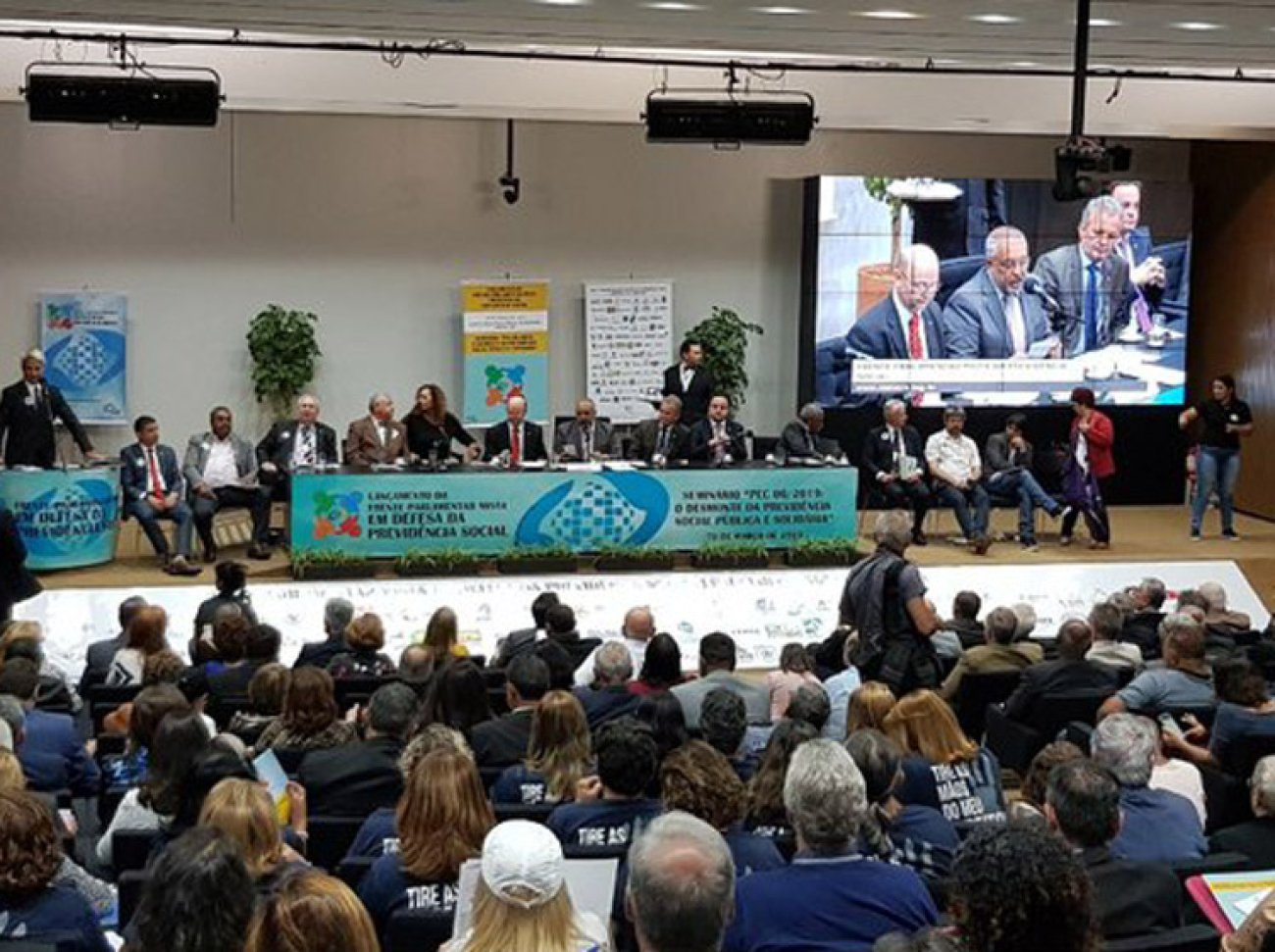 Oposição lançou frente de defesa da Previdência Social e promete debates e atos pelo País Divulgação/Twitter