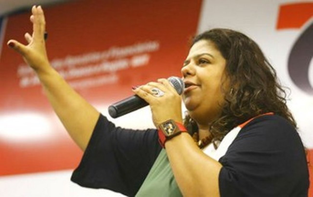 Para Ivone Silva, "reforma" da Previdência de Bolsonaro aumentará ainda mais os lucros dos bancos privados Foto: Seeb-SP