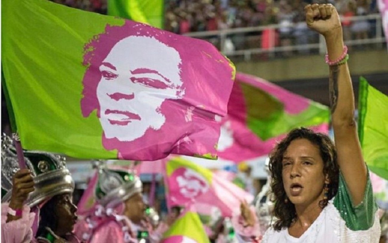 Mônica Benício, viúva de Marielle, desfilou pela escola Foto: Reprodução Facebook