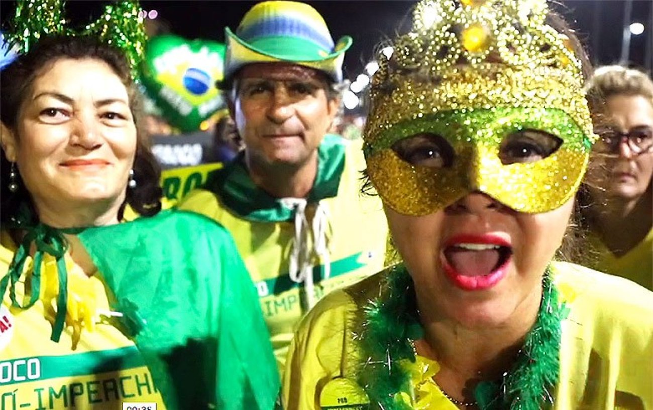 Manipulados para 'salvar o país da corrupção', os verde-e-amarelos levaram bandidos ao poder e sumiram das ruas Foto: Divulgação