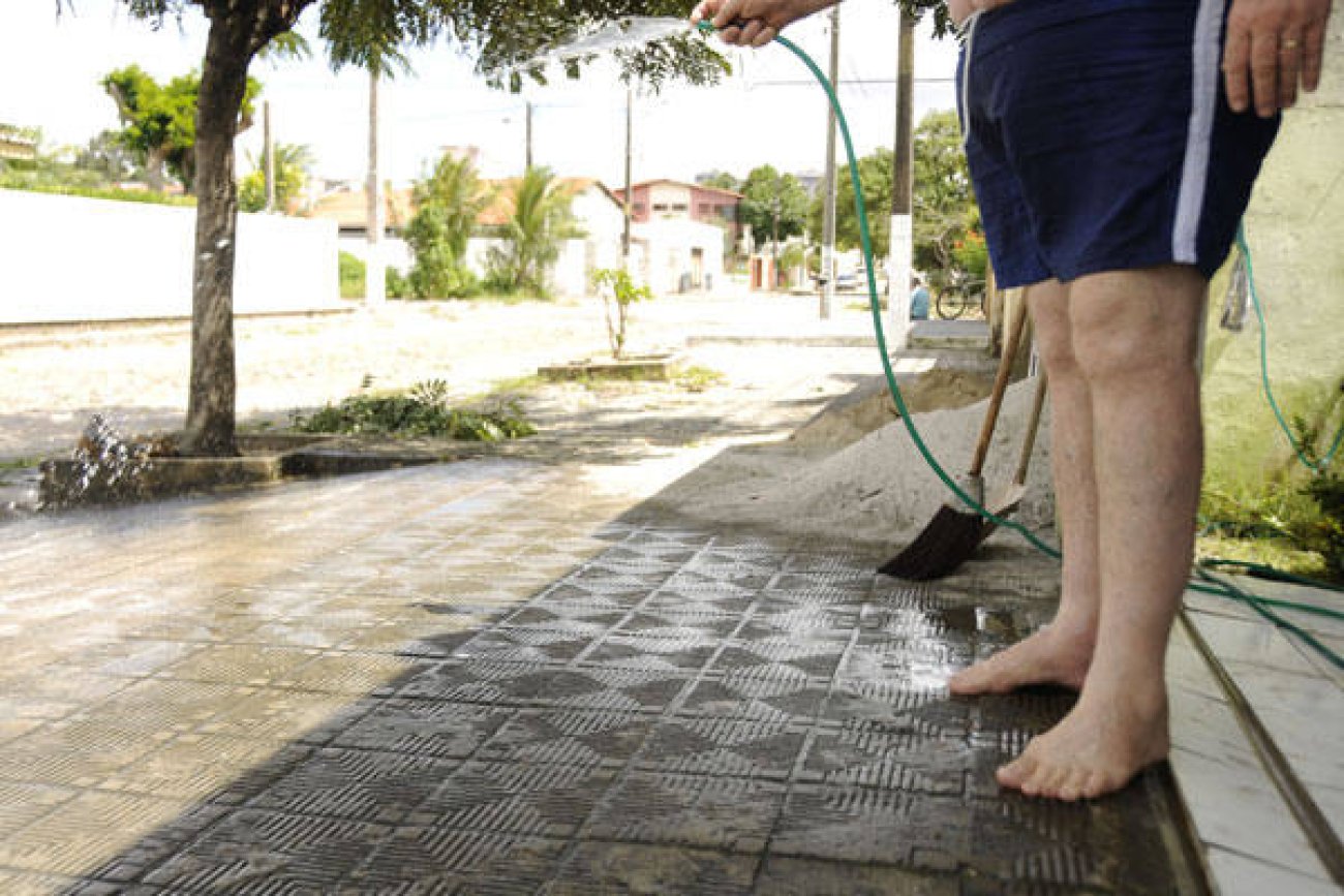 Estão liberados procedimentos com água de reúso, de poço e água captada da chuva, mas com identificação correta Foto: Pixabay/CC