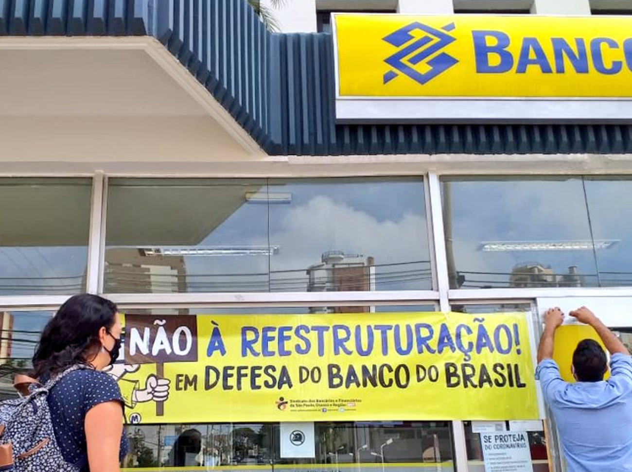 Agência do Banco do Brasil na Vila Carrão (Zona Leste) paralisada por causa da reestruturação Foto: Seeb-SP
