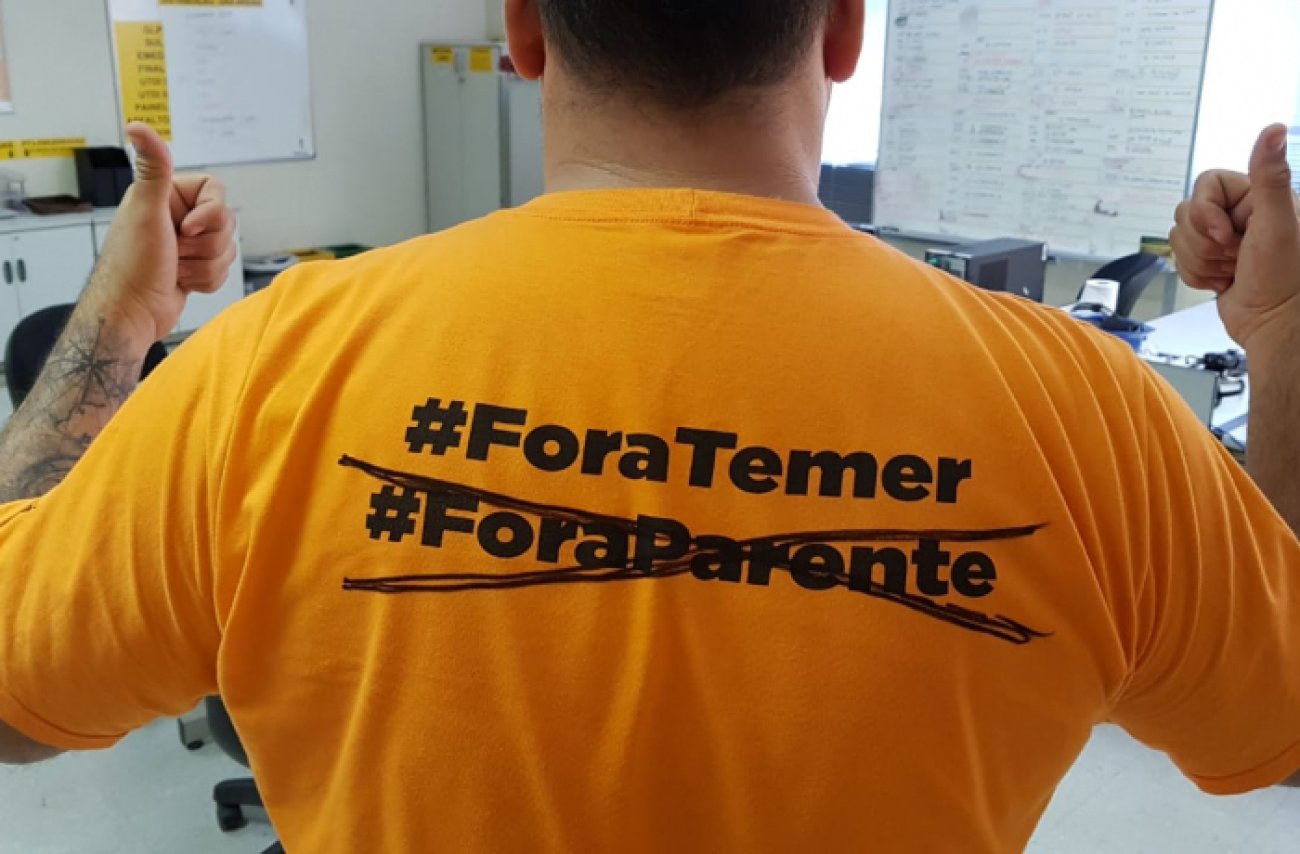 Petroleiros, que exigiram saída de Parente, comemoram Foto: Divulgação