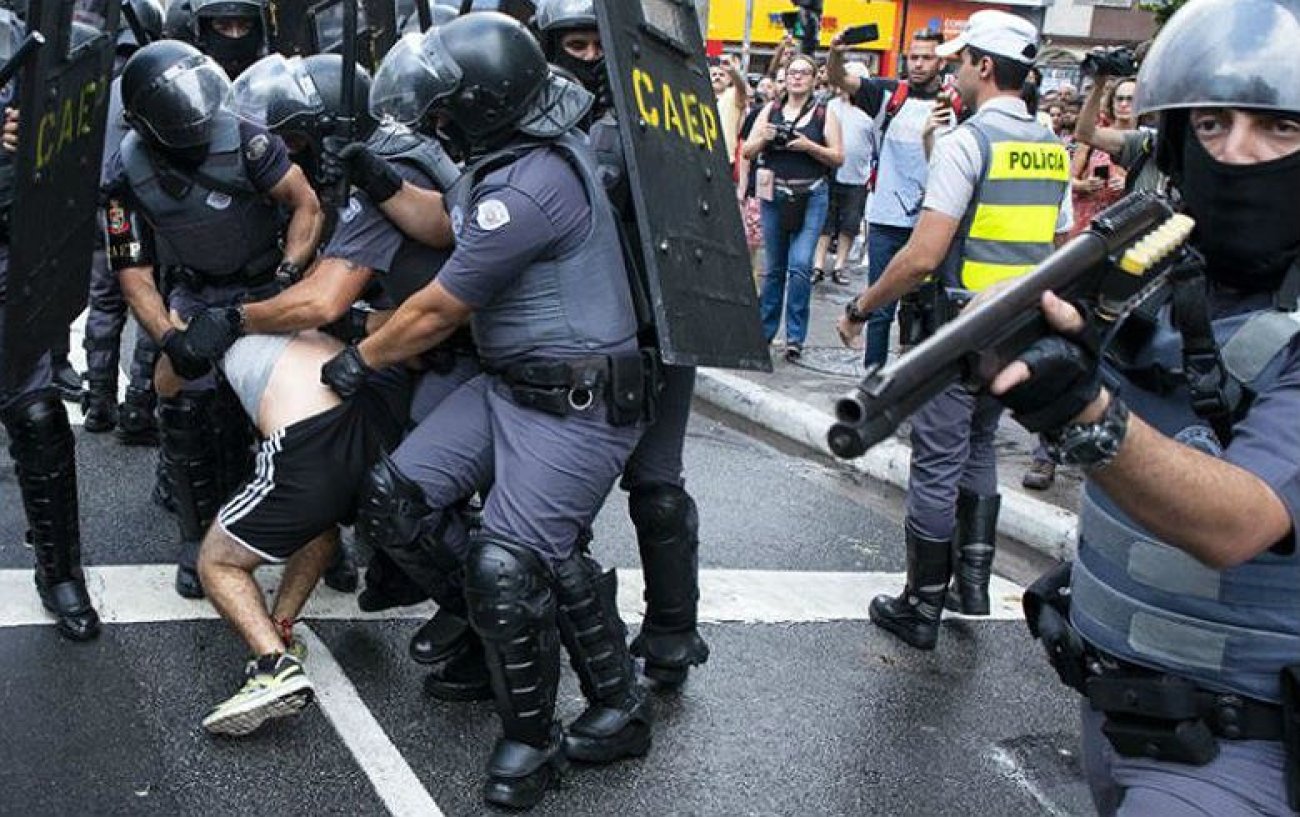 Repressão ato ônibusManifestante agredido pela PM de João Doria na concentração do segundo ato contra o aumento das passagens Foto: Mídia Ninja