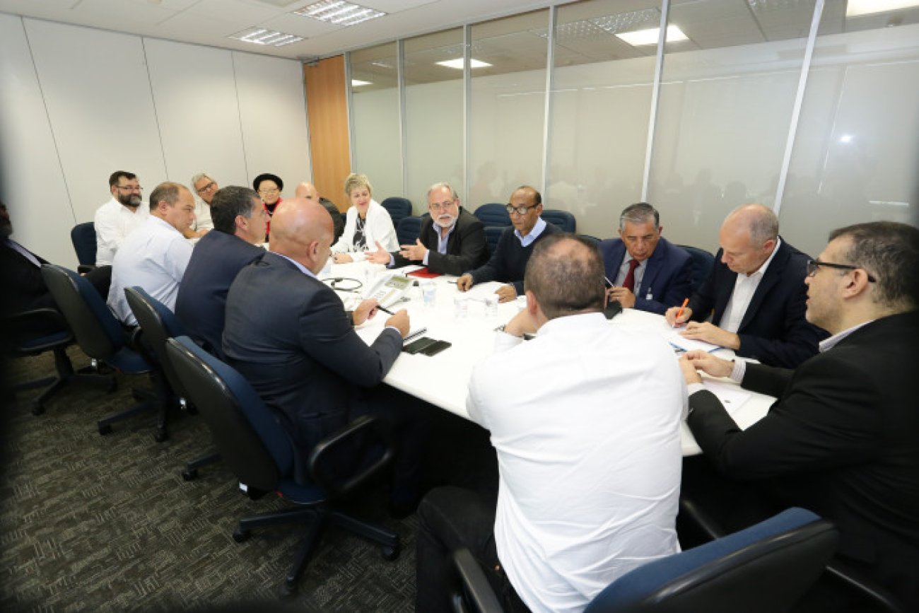 Bancários questionaram terceirização, demissão em massa e fechamento de agências Foto: Jailton Garcia / Contraf-CUT