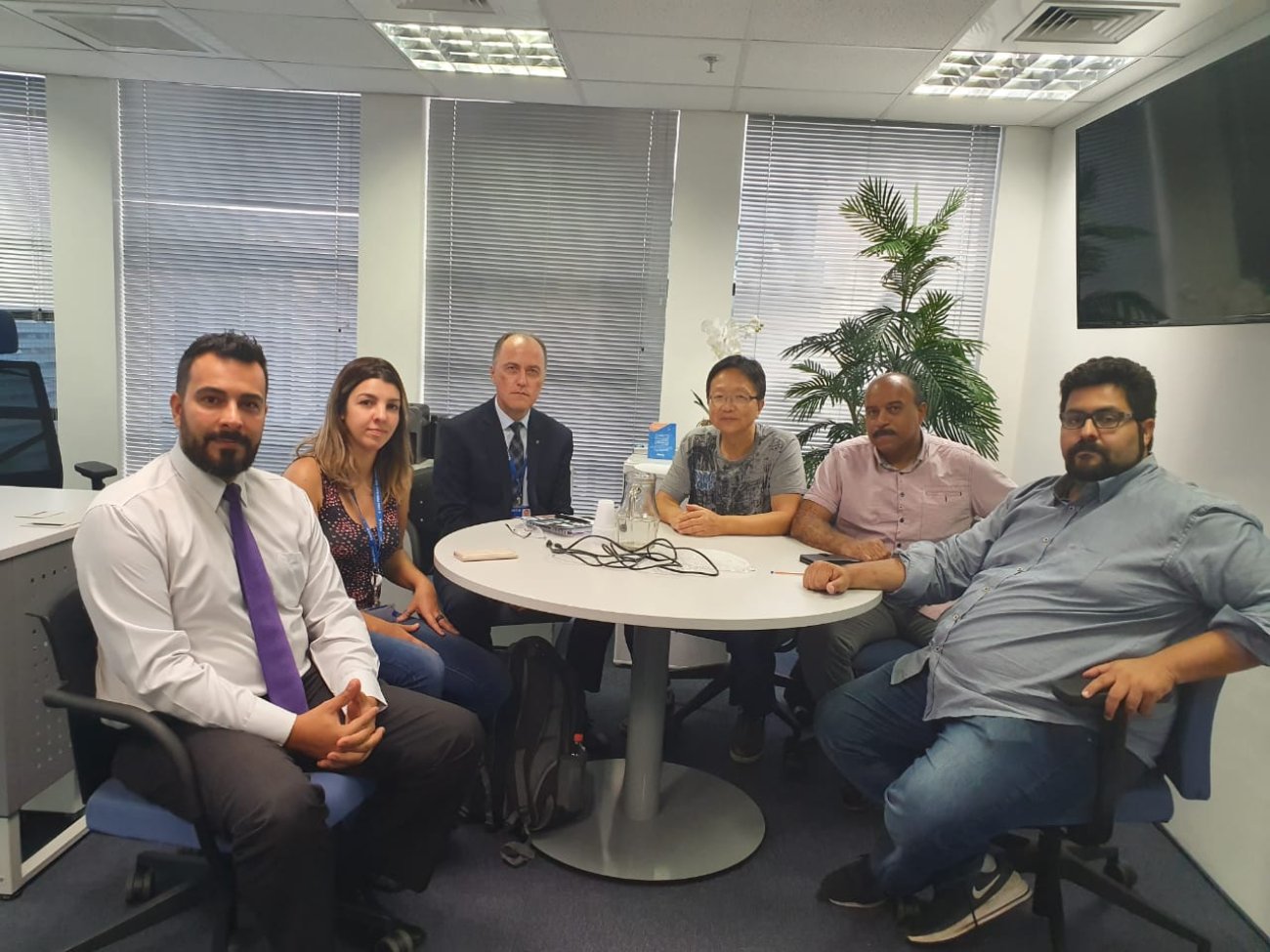 Dirigentes reuniram-se com superintendente da Caixa para tratar de realocações da reestruturação Foto: Seeb-SP