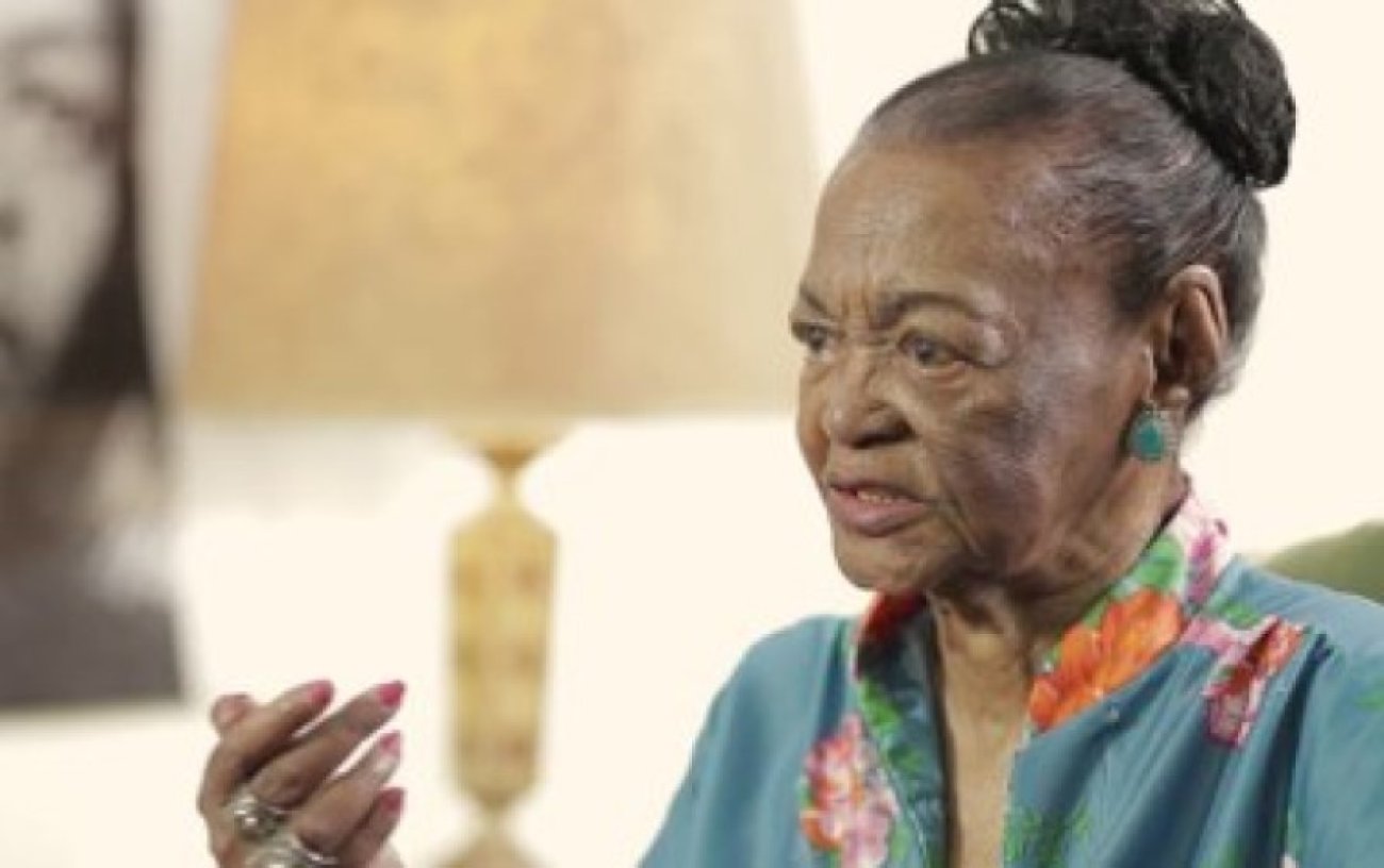 'Minha história está aí também. Temos que defender a cultura do Brasil', disse Ruth de Souza, homenageada em teatro do museu YOUTUBE/ANCINE