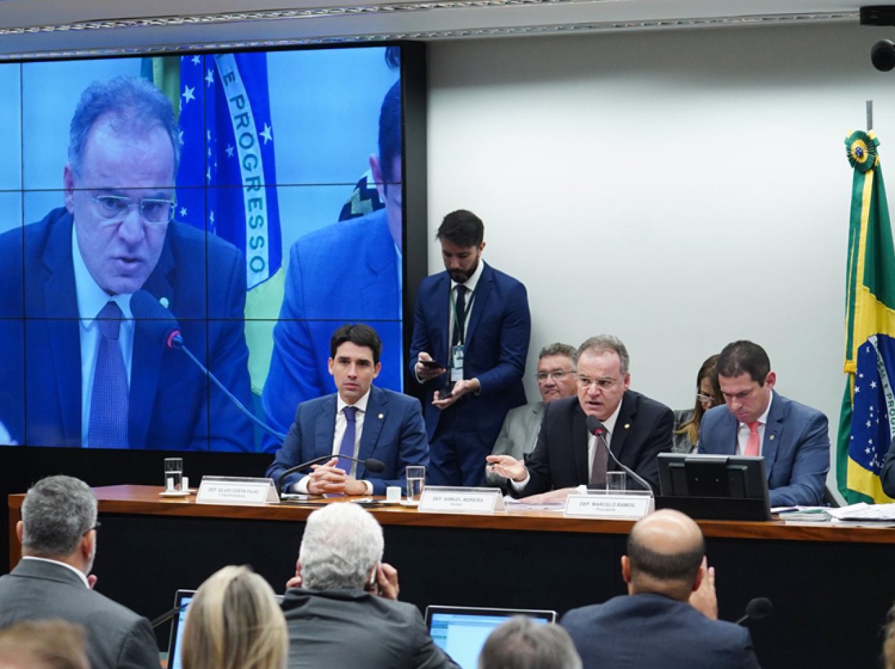 Parecer prevê "economia" de R$ 915 bilhões, em dez anos, nas aposentadorias Crédito: Pablo Valadares/Câmara dos Deputados