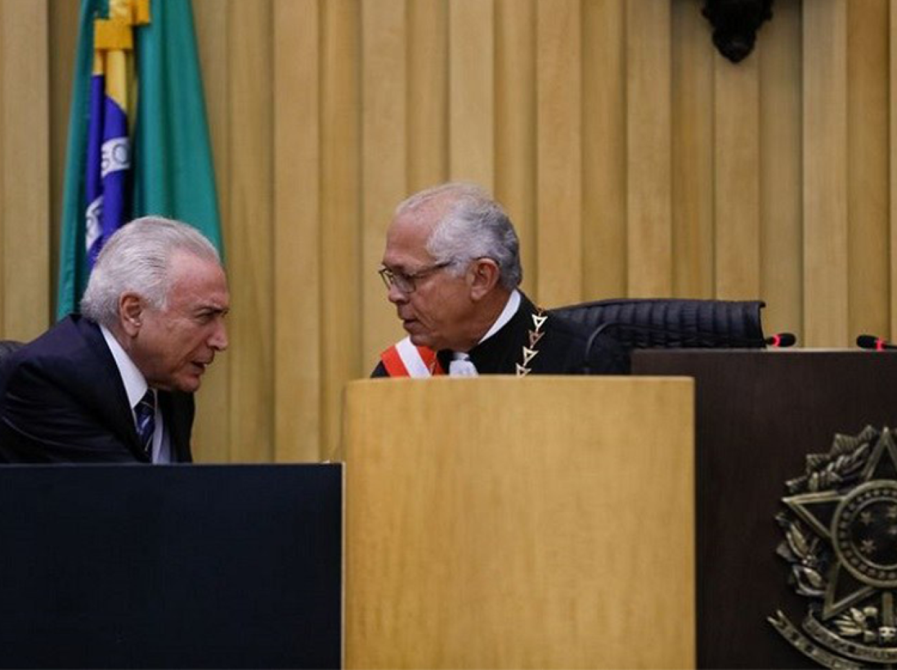 Ao lado de Temer, o novo presidente Brito Pereira disse que a lei será cumprida, mas cabe ao Judiciário aplicá-la Foto: Beto Barata/PR