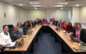 Imagem mostra reunião entre representantes do Banco do Brasil e dos funcionários que debateu ações de diversidade e inclusão na instituição financeira pública