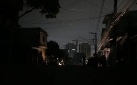Avenida Padre Arlindo Vieira no bairro do Jabaquara sem energia elétrica 