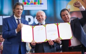 Ministro da Fazenda Fernando Haddad, presidente Lula e ministro do Trabalho, Luiz Marinho em lançamento da linha de crédito consignado privado para trabalhadores