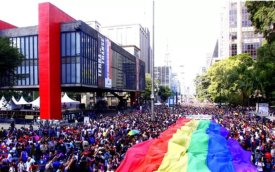 Manifestação na Avenida Paulista contra a homofobia e pelos direitos das pessoas LGBTQIA+